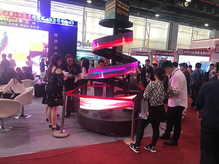 bsportsLED柔性屏备受青睐