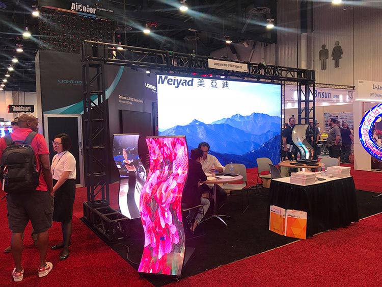 最佳创意LED显示屏亮相infocomm，bsports备受关注