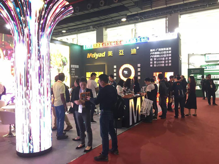 最具创意LED显示屏亮相广州展，bsports备受关注