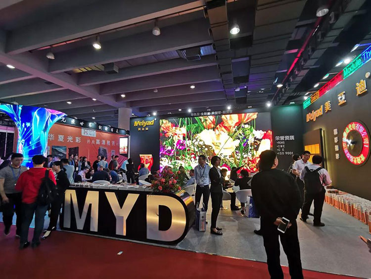 最具创意LED显示屏亮相广州展，bsports备受关注