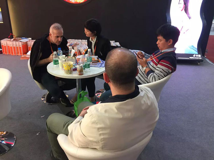 bsports创意LED显示屏持续火爆
