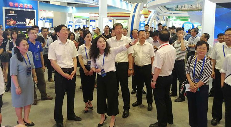 荔浦bsports参加2019年南宁科技成果展