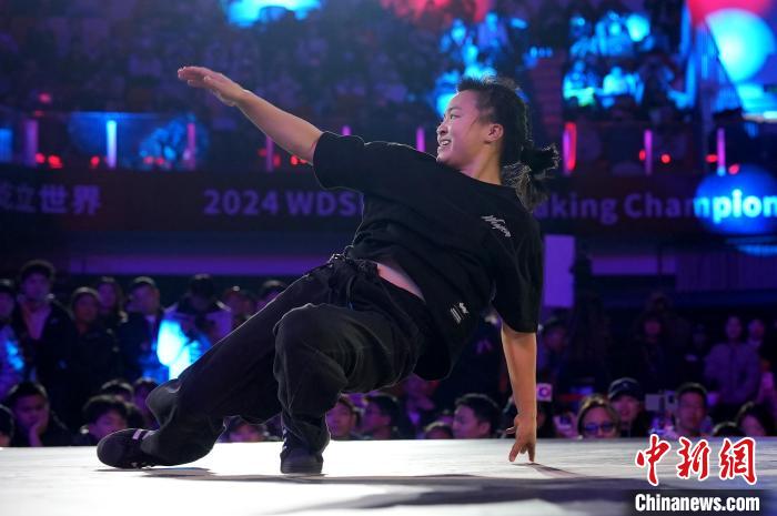 刘清漪夺银牌 王瑞苗创中国男选手世锦赛最佳战