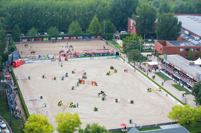 浙江骑手吉日嘎拉图双冠登顶天星调良马术公开