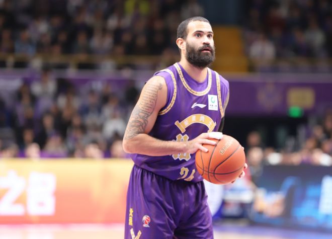 北控末节发力逆转山西终结四连败