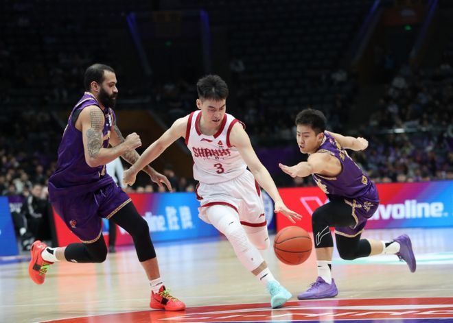 北控末节发力逆转山西终结四连败