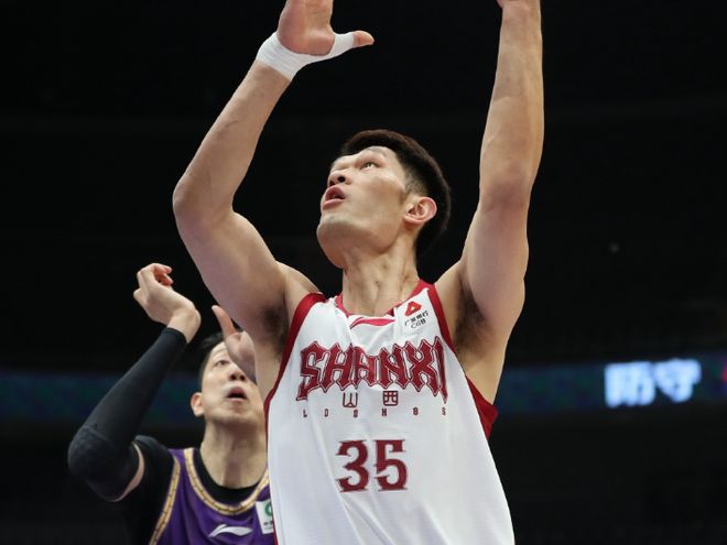 北控末节发力逆转山西终结四连败