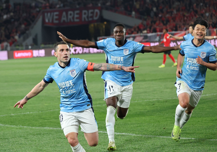 中超第七轮多场德比上演逆转战局 成都蓉城领跑